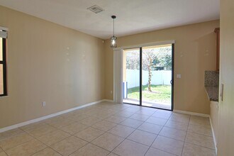 634 NE 193rd Terrace in Miami, FL - Building Photo - Building Photo