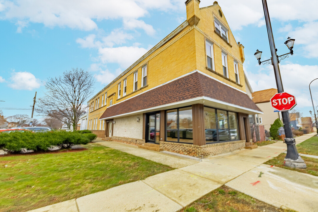 4928 W 31st St in Cicero, IL - Building Photo