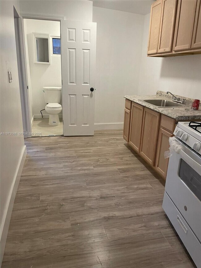 746 NE 80th St in Miami, FL - Building Photo - Building Photo