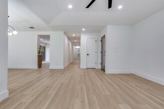202 Trellis Pl in Richardson, TX - Building Photo - Building Photo