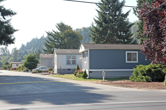 Lone Ceder Mobile Manor in Puyallup, WA - Building Photo - Building Photo