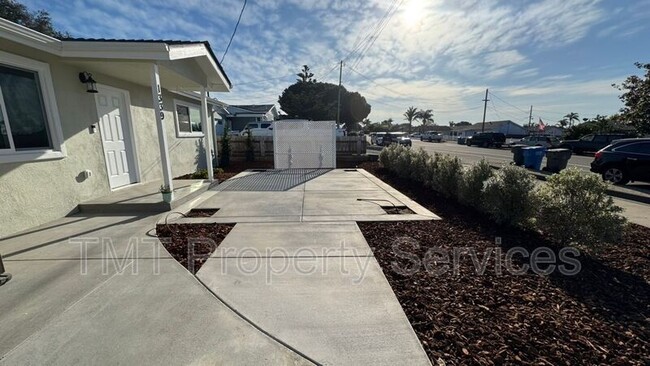 1339 Newport Ave in Grover Beach, CA - Building Photo - Building Photo