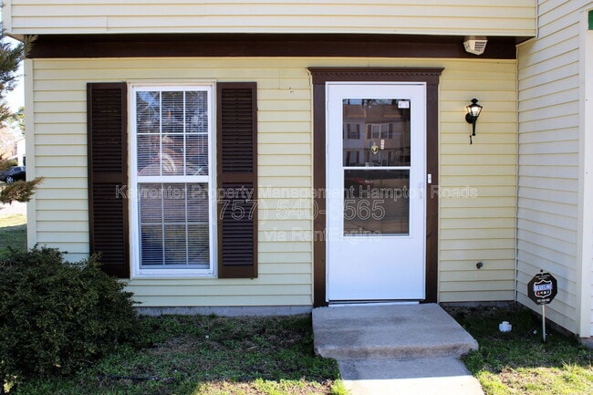 1 Peachtree Ct in Portsmouth, VA - Building Photo - Building Photo