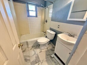 472 60th St NW in Albuquerque, NM - Building Photo - Building Photo