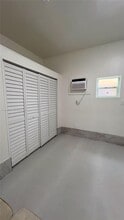 1845 Bay Rd in Miami Beach, FL - Building Photo - Building Photo