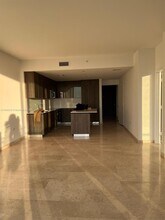 88 SW 7th St, Unit 2708 in Miami, FL - Building Photo - Building Photo