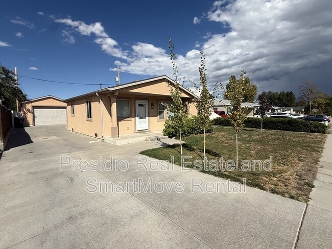 4720 W 5255 S in Kearns, UT - Building Photo - Building Photo