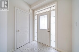 466 George Ryan Ave in Oakville, ON - Building Photo - Building Photo