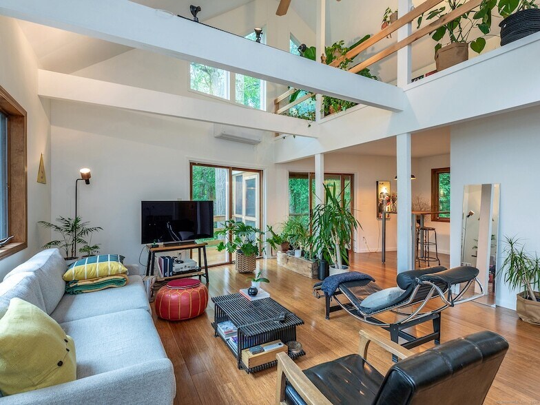 7 Owls Nest Ln in New Milford, CT - Building Photo