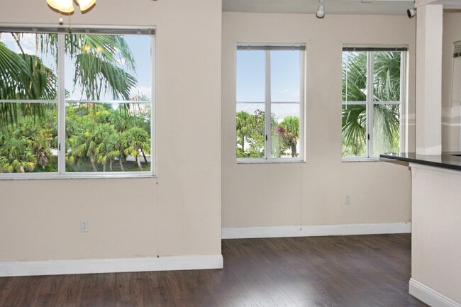 11025 Legacy Blvd in Palm Beach Gardens, FL - Building Photo - Building Photo