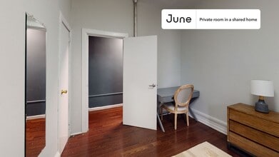 Private bedroom in 3 bed/1 bath Home in New York, NY - Building Photo - Building Photo
