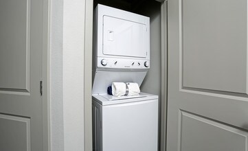 LandonHouse in Orlando, FL - Building Photo - Interior Photo