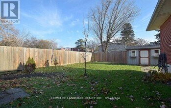 110 Front St E in Whitby, ON - Building Photo - Building Photo