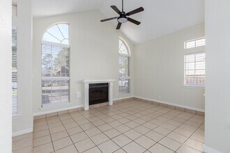 5442 Garden Village Dr in Houston, TX - Building Photo - Building Photo