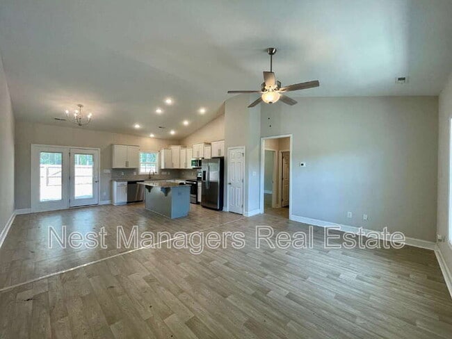 111 Alfalfa Dr in Parkton, NC - Building Photo - Building Photo
