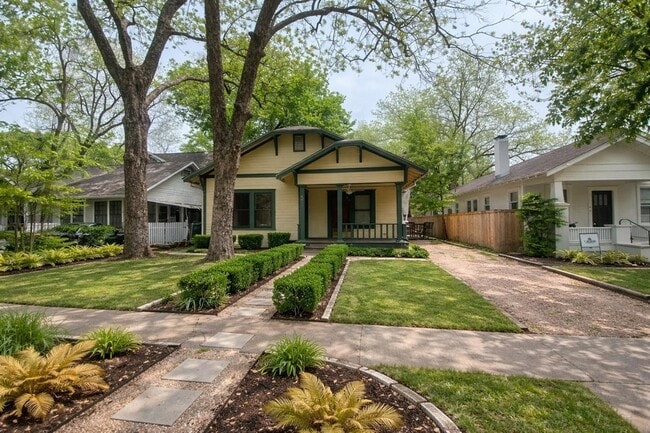 property at 10515 N Mopac Expy