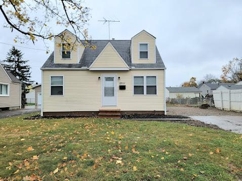 2711 Archwood Pl in Cuyahoga Falls, OH - Building Photo