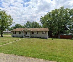 4908 Kendal St SW, Unit 4908 in Canton, OH - Building Photo