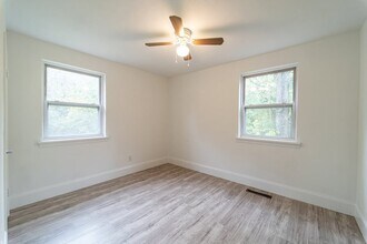 434 3rd St SW in Hickory, NC - Building Photo - Building Photo