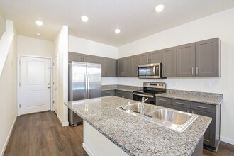 13520 Oneida Ln in Thornton, CO - Foto de edificio - Building Photo