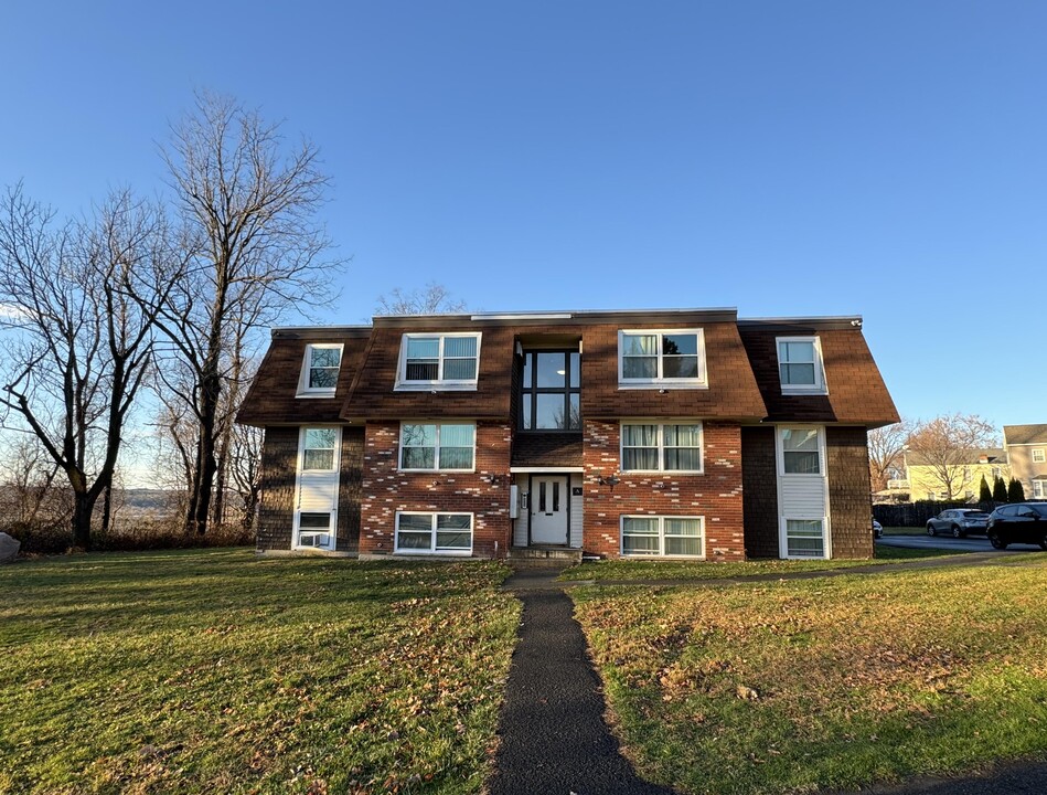 221 Stow Ave., Hudson Terrace in Troy, NY - Building Photo