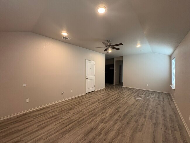 2408 FM 1113 in Copperas Cove, TX - Foto de edificio - Building Photo