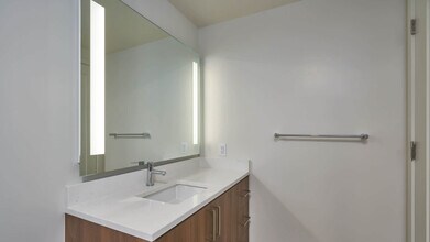 Helios in Seattle, WA - Building Photo - Building Photo