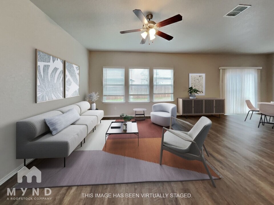 3944 Asher Alley in Saint Hedwig, TX - Building Photo