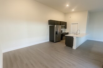 11655-11657 E Harry Ct in Wichita, KS - Building Photo - Building Photo