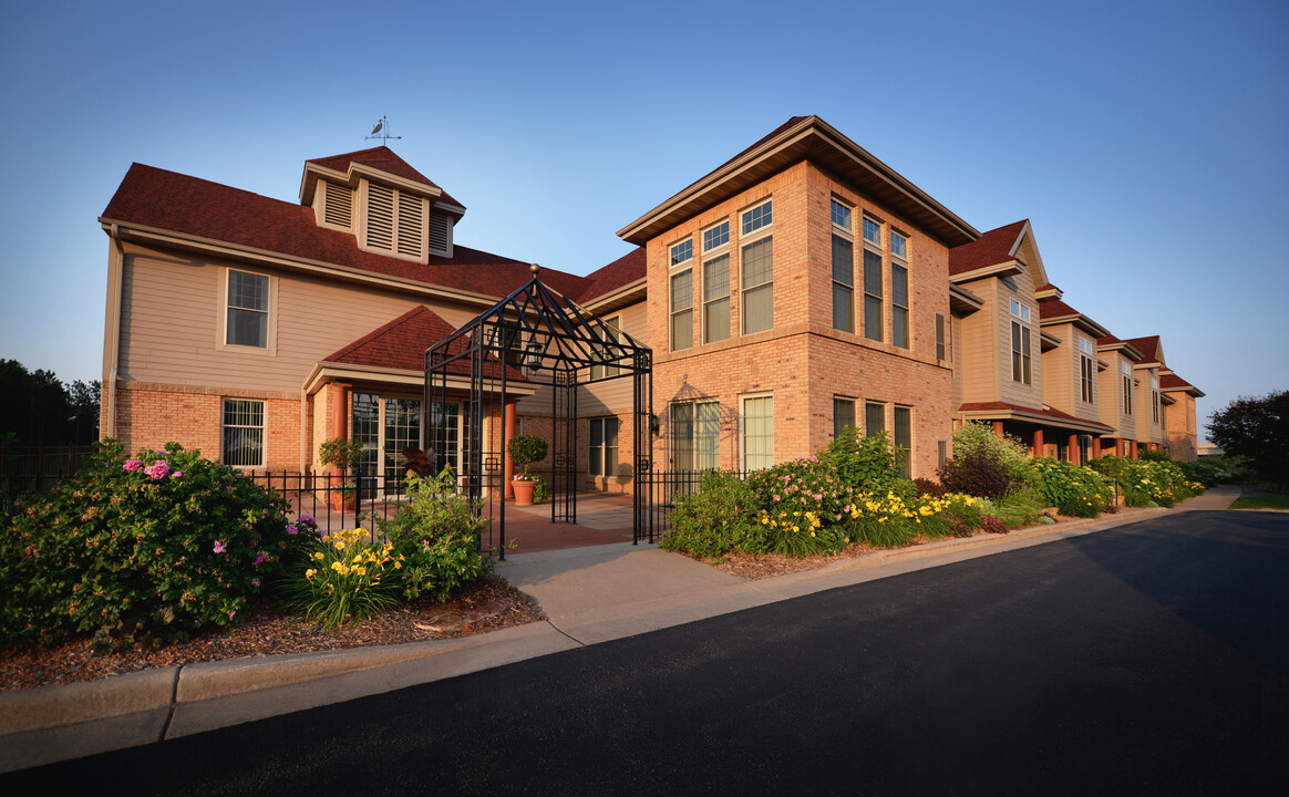 The Apartments at Corporate Cove in Wausau, WI - Foto de edificio