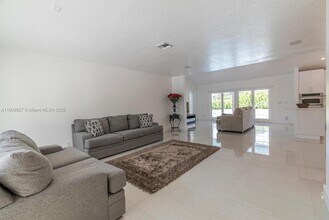 8425 SW 185th St in Cutler Bay, FL - Building Photo - Building Photo