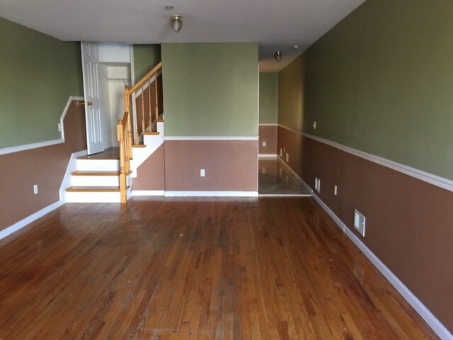 148 Main St, Unit 2 in Staten Island, NY - Foto de edificio - Building Photo