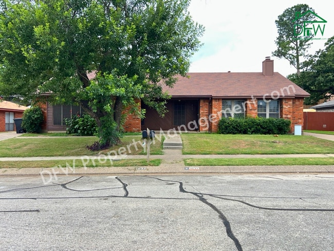 property at 1037 Stableway Ln
