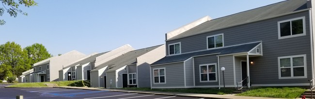 Saddle Run Townhomes in Lexington, KY - Building Photo - Building Photo