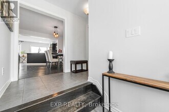 103 Cranesbill Rd in Ottawa, ON - Building Photo - Building Photo