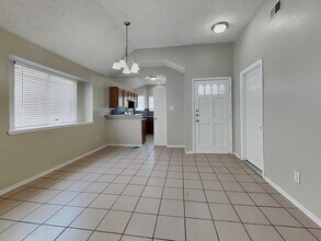 5110 Fox Hollow Blvd in Spring, TX - Building Photo - Building Photo