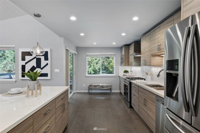 12632 SE 61st St in Bellevue, WA - Building Photo - Building Photo