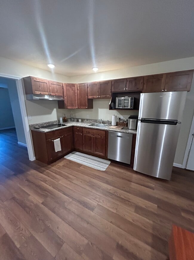 595 Hambley Blvd, Unit #1 in Pikeville, KY - Foto de edificio - Building Photo