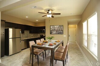 2141 SW Timbertrace Ln in Lee's Summit, MO - Building Photo - Building Photo