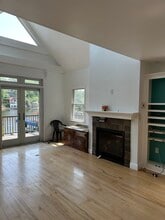 7 Lakeview Trail in Byram Township, NJ - Building Photo - Building Photo