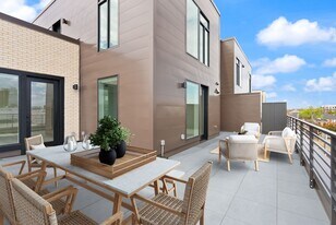 701 N Henry St, Unit 418 in Alexandria, VA - Building Photo