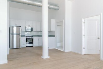 155 S River St, Unit 1A in Troy, NY - Building Photo - Building Photo