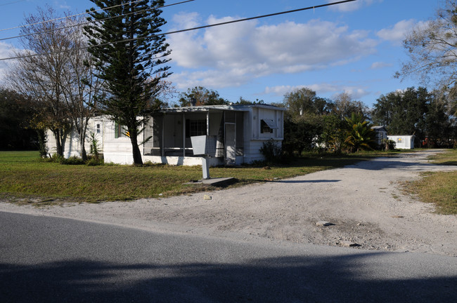 18925-18981 Lansing St in Orlando, FL - Foto de edificio - Building Photo