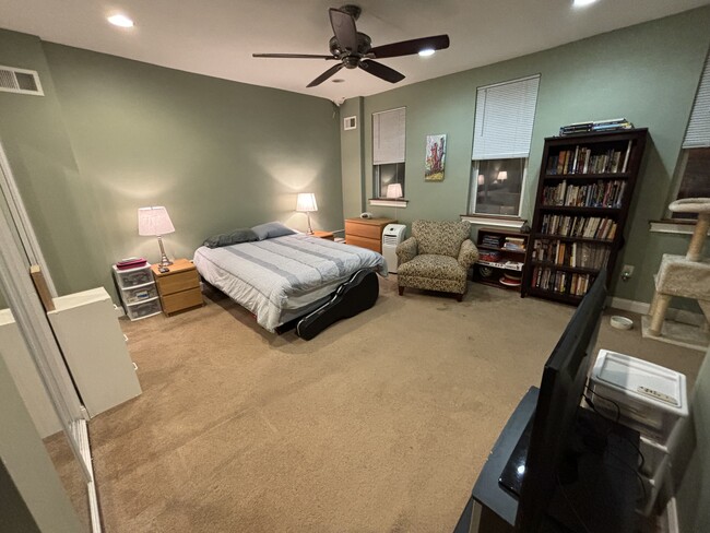property at 5121 Carnegie St