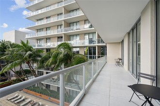 3470 E Coast Ave, Unit H1008 in Miami, FL - Building Photo - Building Photo