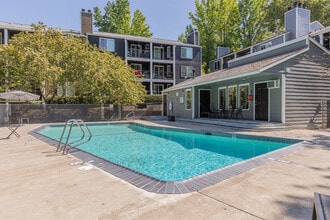 Oak & Iron Flats by Trion Living in Beaverton, OR - Building Photo - Interior Photo