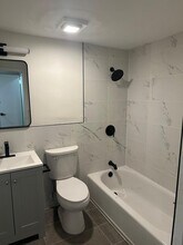 Country Club Apartments in Poughkeepsie, NY - Foto de edificio - Building Photo