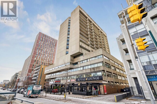 property at 720 Spadina Ave.