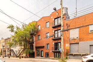 4270 Saint-Dominique Rue in Montréal, QC - Building Photo