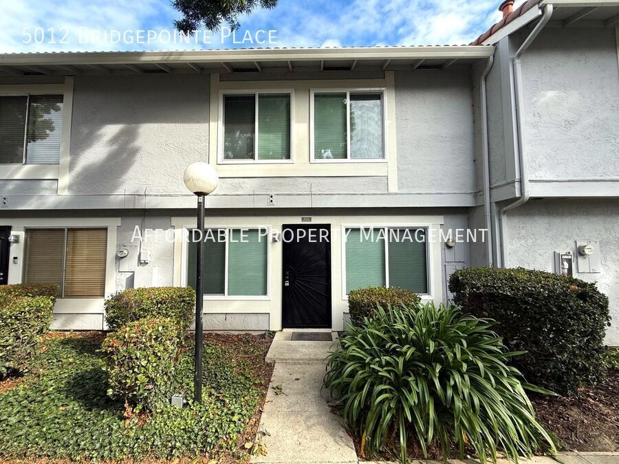 5012 Bridgepointe Pl in Union City, CA - Building Photo